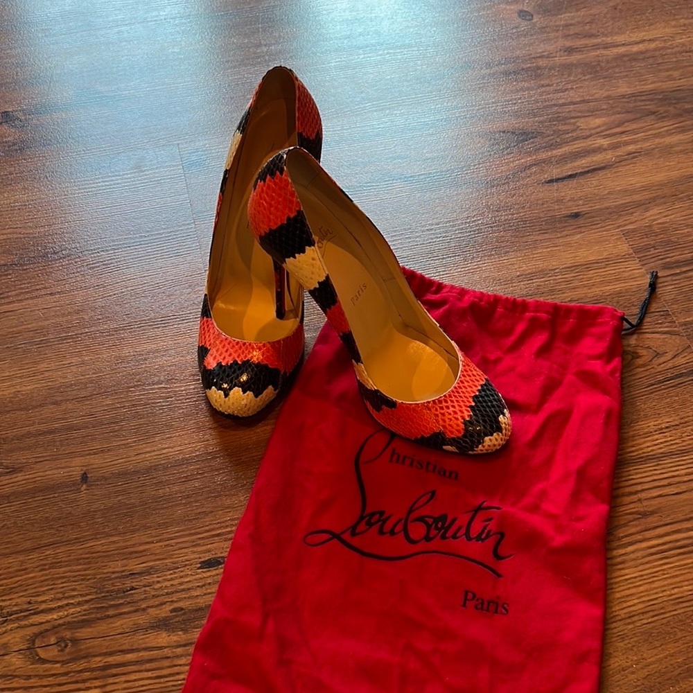 NWT CHRISTIAN LOUBOUTIN - Picture 10 of 12